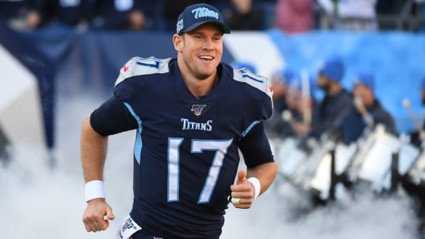 Tennessee Titans quarterback Ryan Tannehill (17) takes the field during player introductions before the game against the Jacksonville Jaguars at Nissan Stadium.